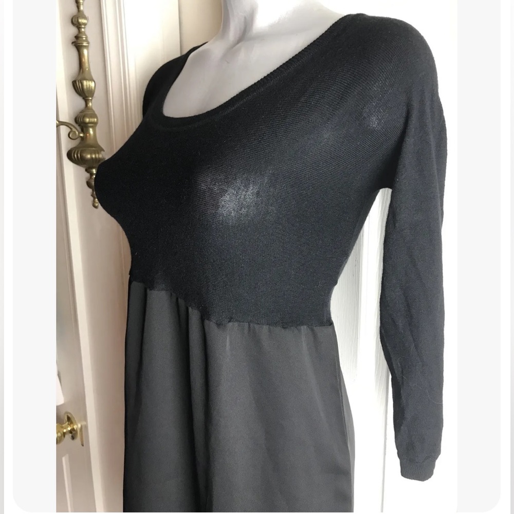 MANGO SUIT -SMALL S-  BLACK SWEATER TOP DRESS - BUTTON DETAIL BACK -